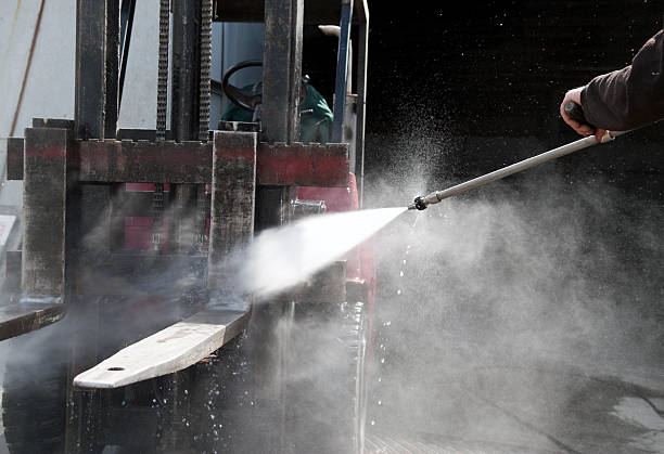Best Pool Deck Cleaning  in Sutton Alpine, AK
